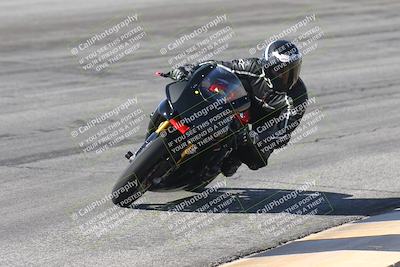 media/Oct-13-2025-Moto Forza (Mon) [[a66d839500]]/3-B Group/Session 2 (Bowl)/